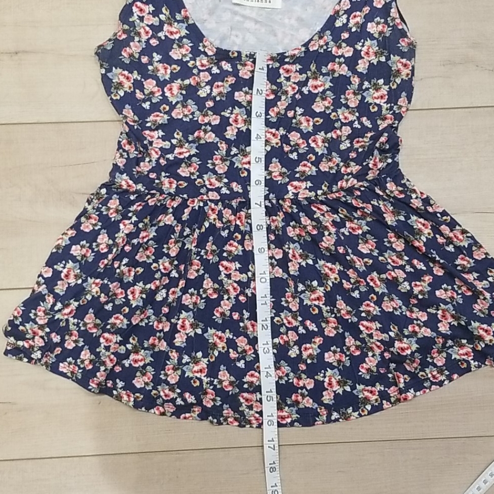 Annianna Slinky Tank - Picture 4 of 7